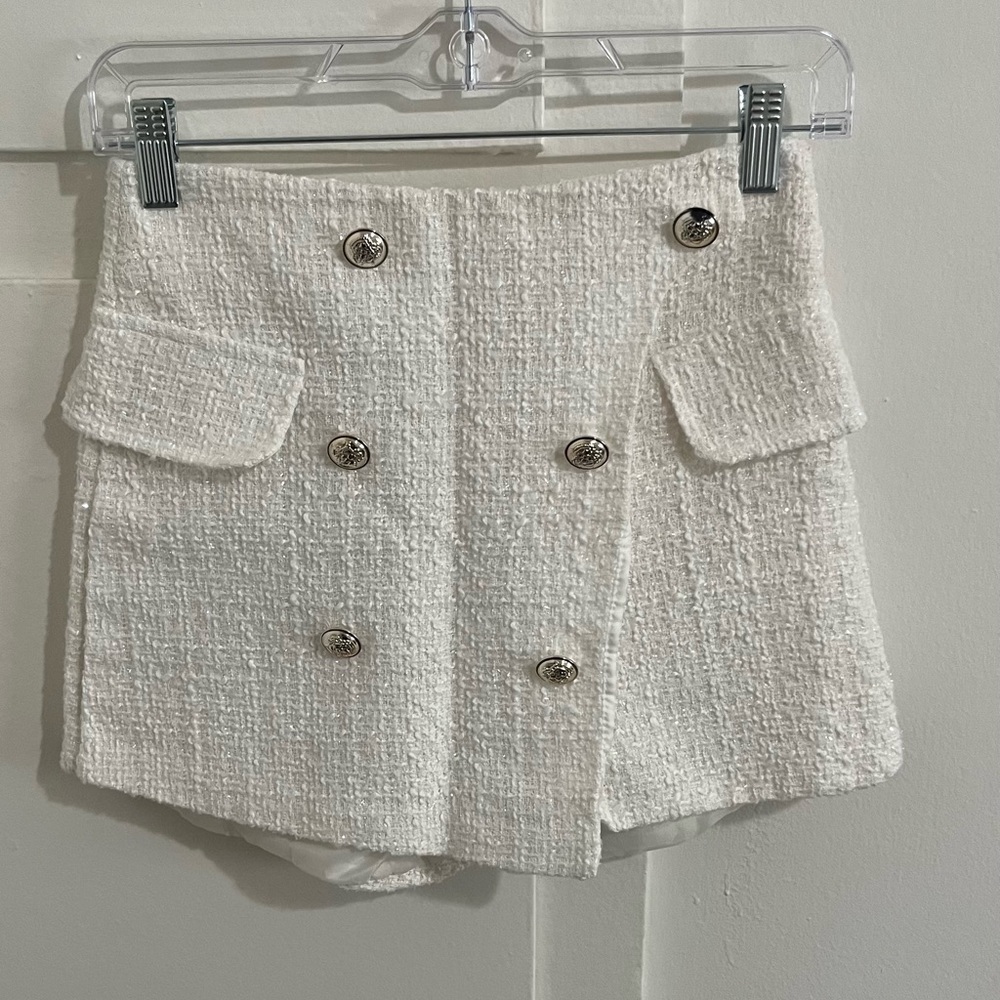 White tweed skorts